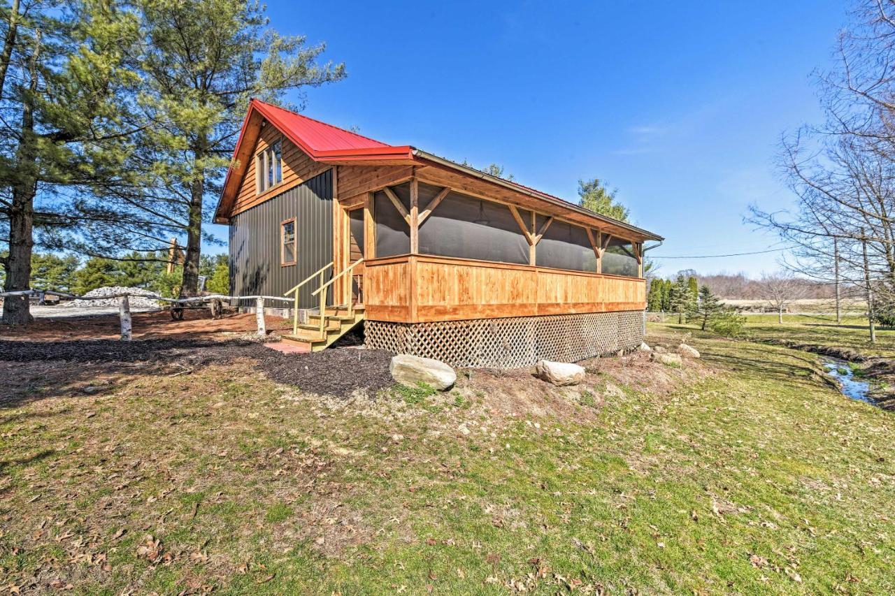 Honey House Cabin - A Quiet Countryside Retreat! Nappanee Exterior photo